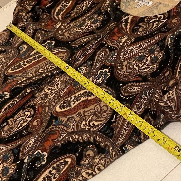 Croft & Barrow Women’s Size XL Cardigan Lightweight Paisley Brown Button Sweater - Picture 8 of 9